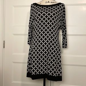 WHBM white and black chain dress size medium